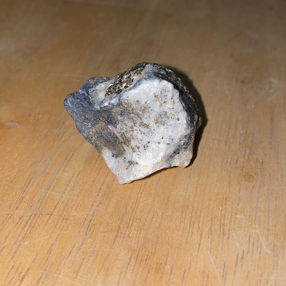 Pyrite stone/crystal RARE - Picture 3 of 3